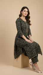 Sarina Navy & Lime Vine Linen 2-Piece Suit