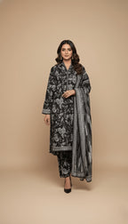 Binsaeed Black and White Floral Print Khaddar 3PC Suit with Shawl | SuitsMeUK
